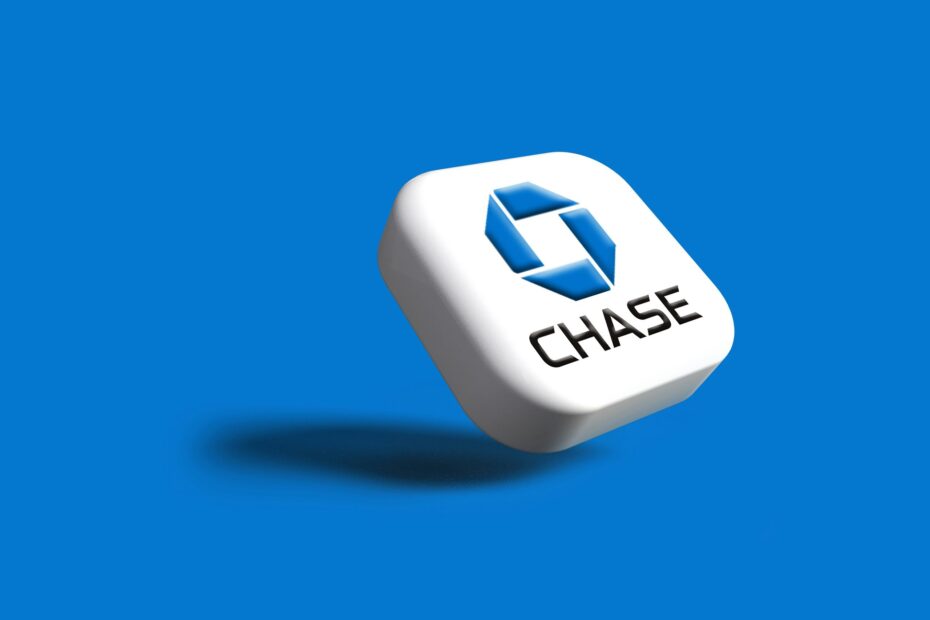 Logo de Chase Bank, representando una de las instituciones financieras más importantes, utilizado en tarjetas de crédito como Chase Freedom Flex.